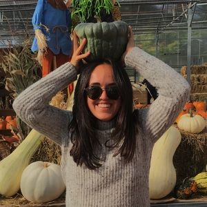 Meet your Posher, Rachel